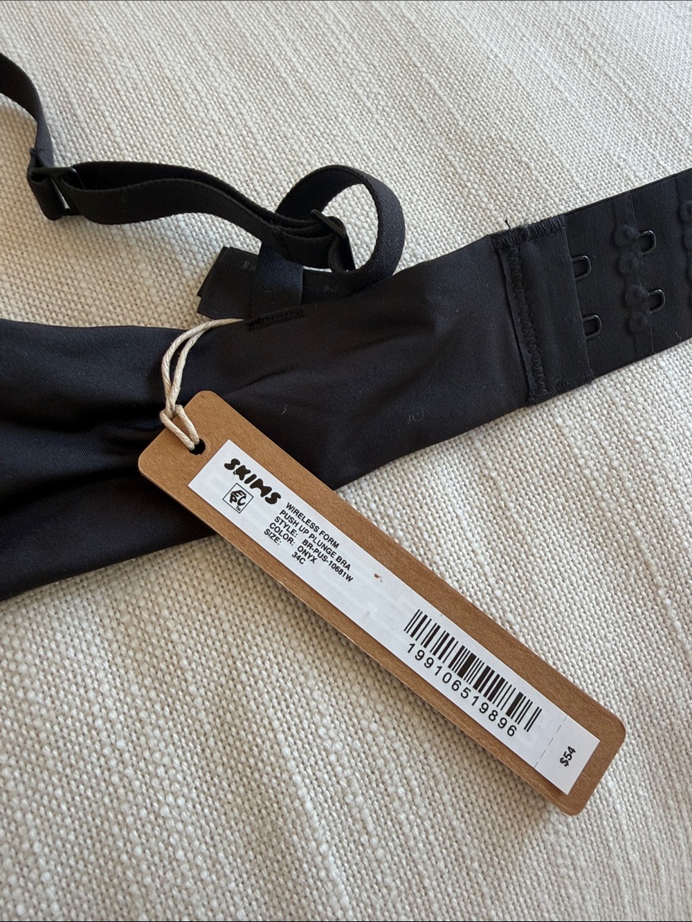SKIMS Black Padded Plunge Bra - Picture 2 of 3